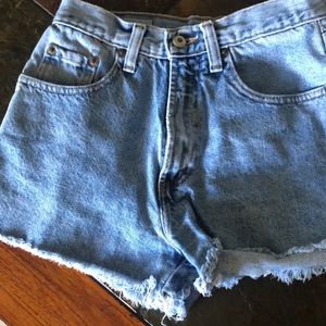 High waisted very short Banana Republic great condition shorts size 4 from 1999